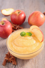 Wall Mural - bowl of apple sauce