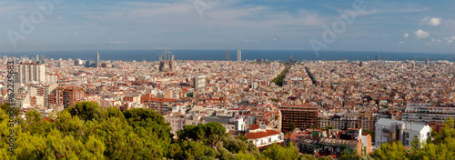 Board z aluminiowym obramowaniem Panoramiczny widok miasta barcelona