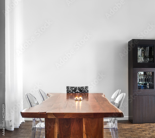 Cuadros en Lienzo Modern and Contemporary dining room table and decorations.