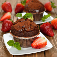 Chocolate Cupcakes With Strawberries