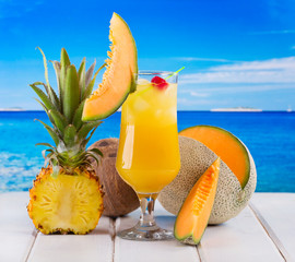 Wall Mural - tropical cocktail with fresh fruits