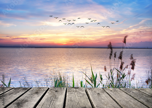 Naklejka na szybę el lago de las nubes de colores