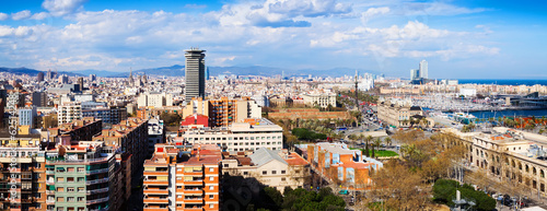 Board z aluminiowym obramowaniem Top panoramiczny widok Barcelony z Montjuic