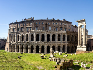 Canvas Print - Theatre of Marcellus in Rome