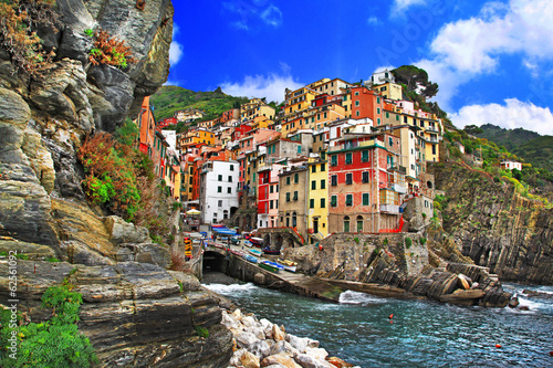 Fototapeta do kuchni colors of Italy - Riomaggiore, pictorial fishing village,Liguria