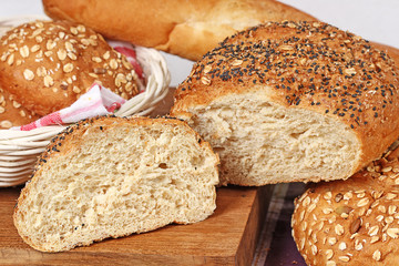 breads with sesame seed