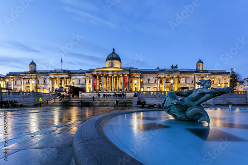 Board z aluminiowym obramowaniem Galeria portret trafalgar square londyn