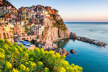 Wall Mural - Sunset in Manarona, Cinque Terre, Italy