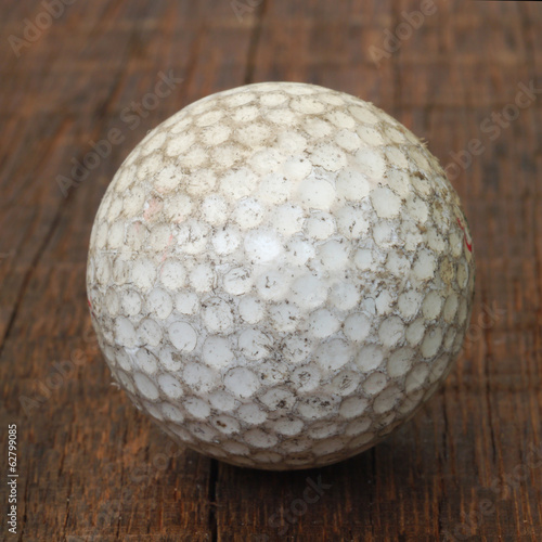 Obraz na płótnie canvas czteroczęściowy "tetraptyk" Stara piłeczka golfowa