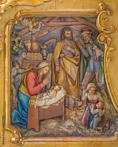 Fotoboard na płycie Trnava - adoracja pastorów rzeźbiona płaskorzeźba w kościele