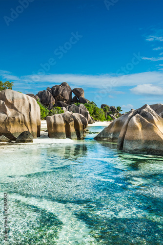 Fotografía Anse Sous d'Argent beach with granite boulders