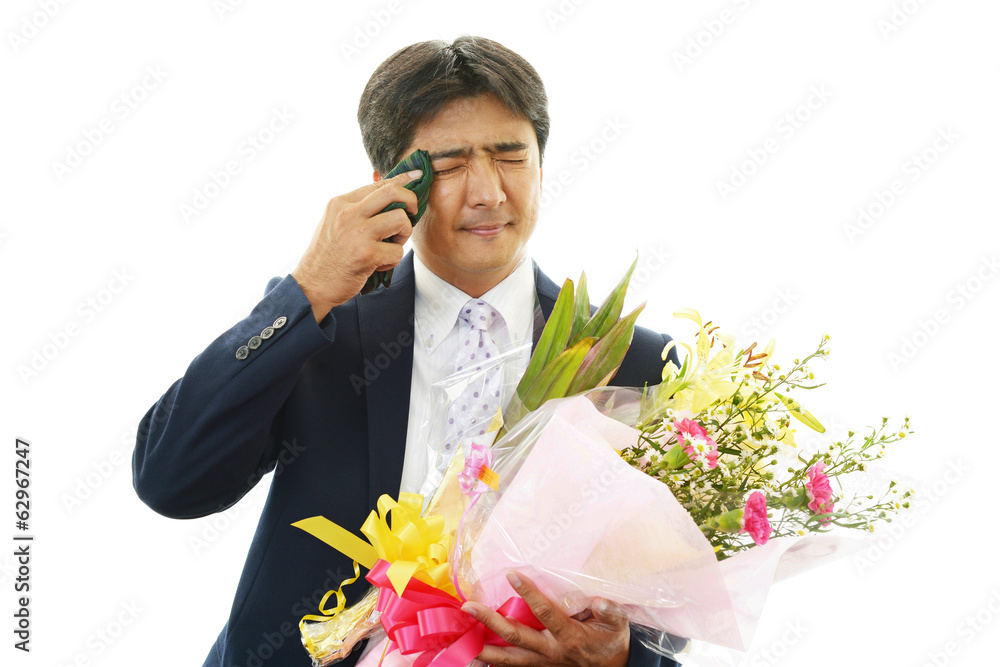 花束を持つ男性Stock Photo | Adobe Stock