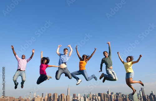 Fotografía Group of Multi Racial People Jumping in the City