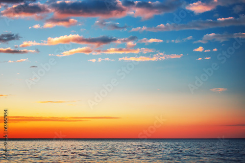Fotoboard na płycie Piękna cloudscape nad morzem
