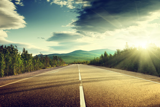 Fototapete -  - road in mountains