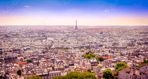Board z aluminiowym obramowaniem Panoramiczny widok z Paryża z montmartre w stylu marzycielski pocztówka