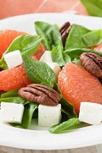 Spinach Grapefruit Goat Cheese Salad With Pecan Nut