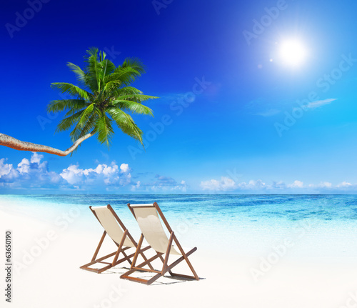 Board z aluminiowym obramowaniem Rajska plaża dla relaksu z palmami