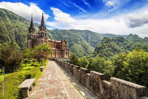 Basilica of Our Lady of Battles, Covadonga, Asturias, Spain. Obraz na płótnie