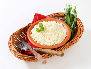 Canvas Print - Bowl of Bryndza cheese and fresh chives