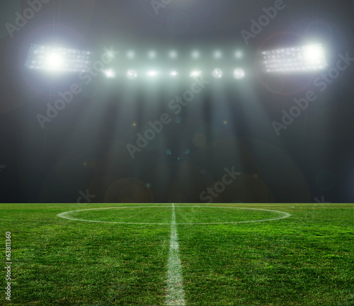 Board z aluminiowym obramowaniem Na stadionie.