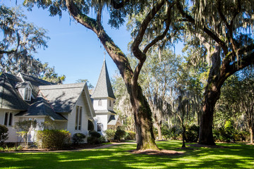 Poster - White Church Under Spanish Moss and Green Lawn