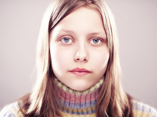 Wall Mural - Portrait of a unhappy teen girl