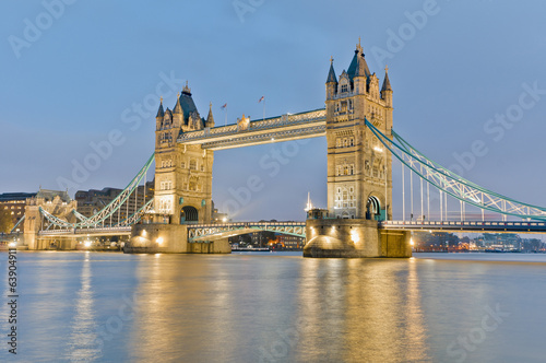 Naklejka samoprzylepna Tower Bridge w Londynie, w Anglii