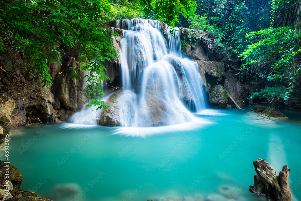 Huay Mae Kamin Waterfall in Kanchanaburi province, Thailand - obrazy, fototapety, plakaty 