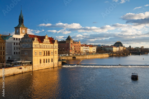 Obraz na płótnie canvas trzyczęściowy "tryptyk" Praga pejzaż z teatru narodowego, Republika Czeska.