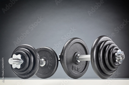 Board z aluminiowym obramowaniem Dwa hantle fitness