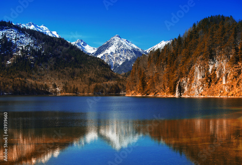 Obraz na płótnie canvas trzyczęściowy "tryptyk" Hohenschwangau jezioro z Bawarii Alpy w Niemczech