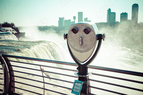 Plakat na papierze fotorealistycznym Niagara wypada w zimie.