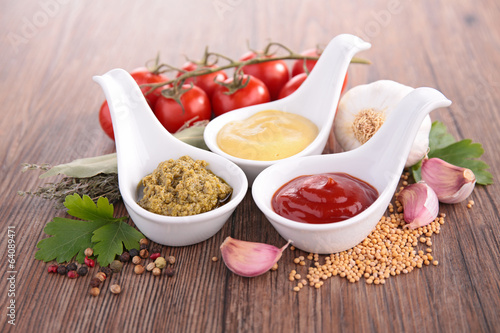 Fotomural mustard,ketchup and pesto sauce