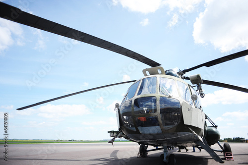 Fotoboard na płycie Helikopter na lotnisku