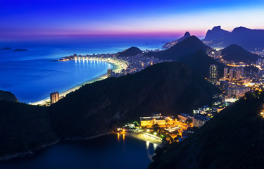 Fototapete - Night view of Copacabana beach and Botafogo in Rio de Janeiro