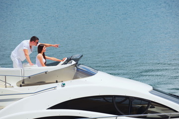 Wall Mural - young couple on yacht