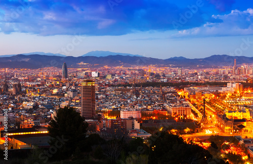 Fotoboard na płycie Miasto Barcelona w nocy