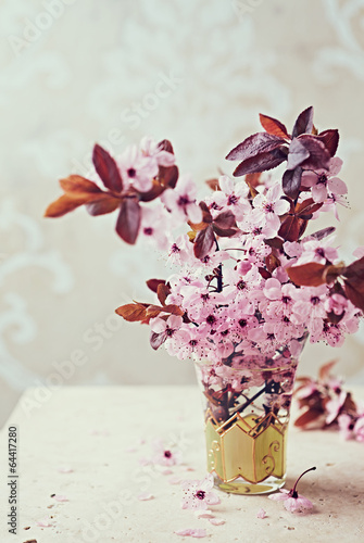 Naklejka dekoracyjna Spring Blossoms in a Glass