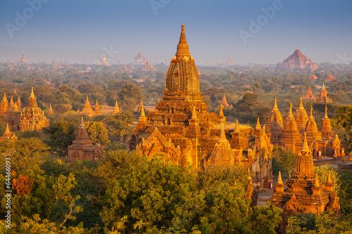 Fotografía temples in Bagan, Myanmar