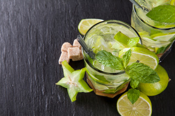 Poster - Mojito drinks on stone, upper view