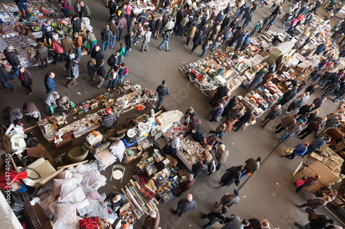 Fotografía Vista superior del mercado de pulgas Encants Vells