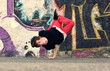 © chphotography85 - Teenager dancing on the street