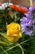Blumenstrauß mit gelber Rose