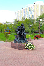 Monument Holidaymaker Rescuer In Moscow