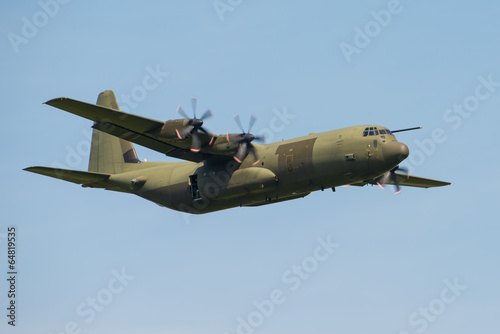 Obraz na płótnie canvas C130 hercules transportują samoloty