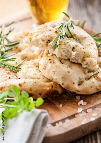 Obraz na płótnie canvas trzyczęściowy "tryptyk" Focaccia - włoski flatbread
