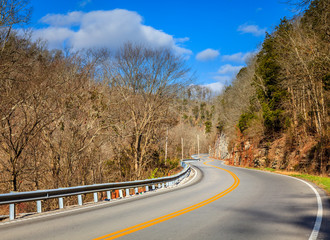 Wall Mural - Winding road in Kentucky