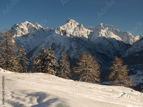 trasa-narciarska-w-alpach-szwajcarskich