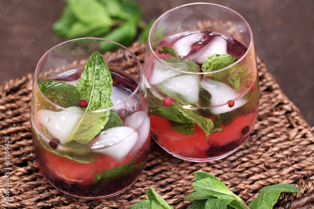 Tasty cocktail with fresh grapefruit and mint leaves